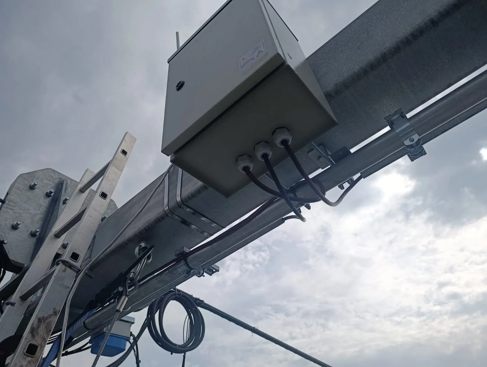 teleférico tablero 220v[1]